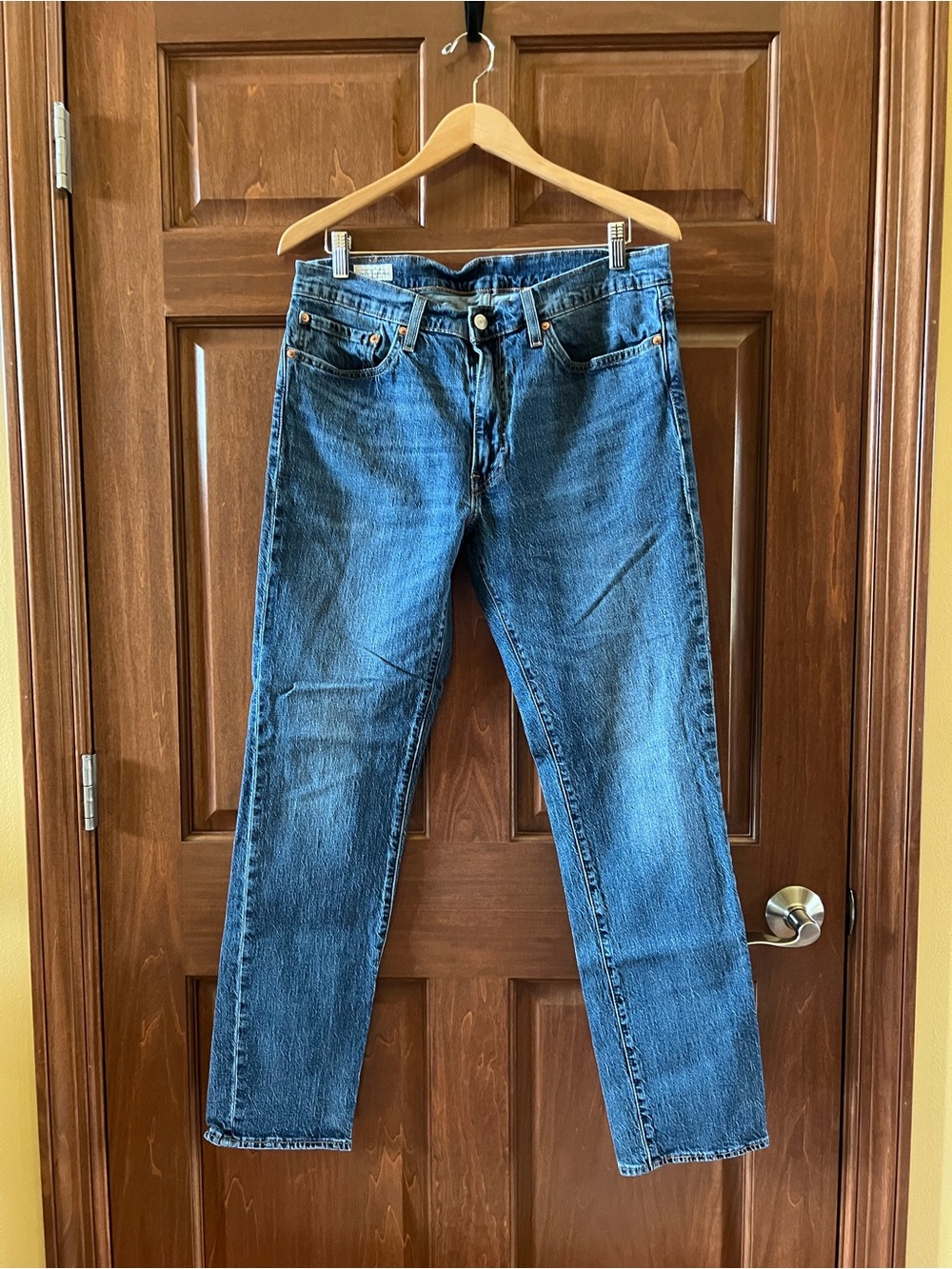 Levi’s Premium Men’s Jeans 511 Slim Medium Wash Blue Size 34 x 32